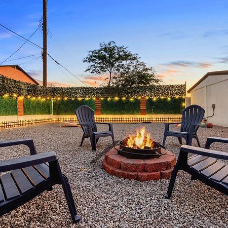 Phoenix Retreat - Studio With King Bed - 10 Min From Airp - Unit C Bagian luar foto