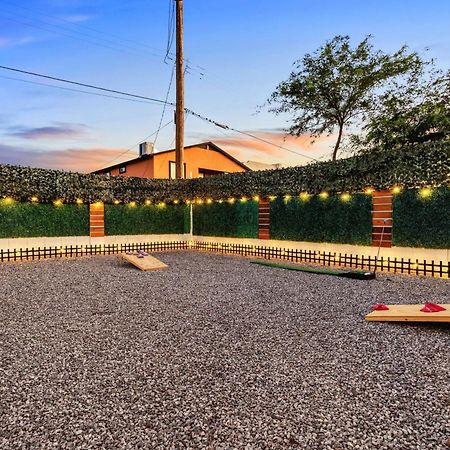 Phoenix Retreat - Studio With King Bed - 10 Min From Airp - Unit C Bagian luar foto