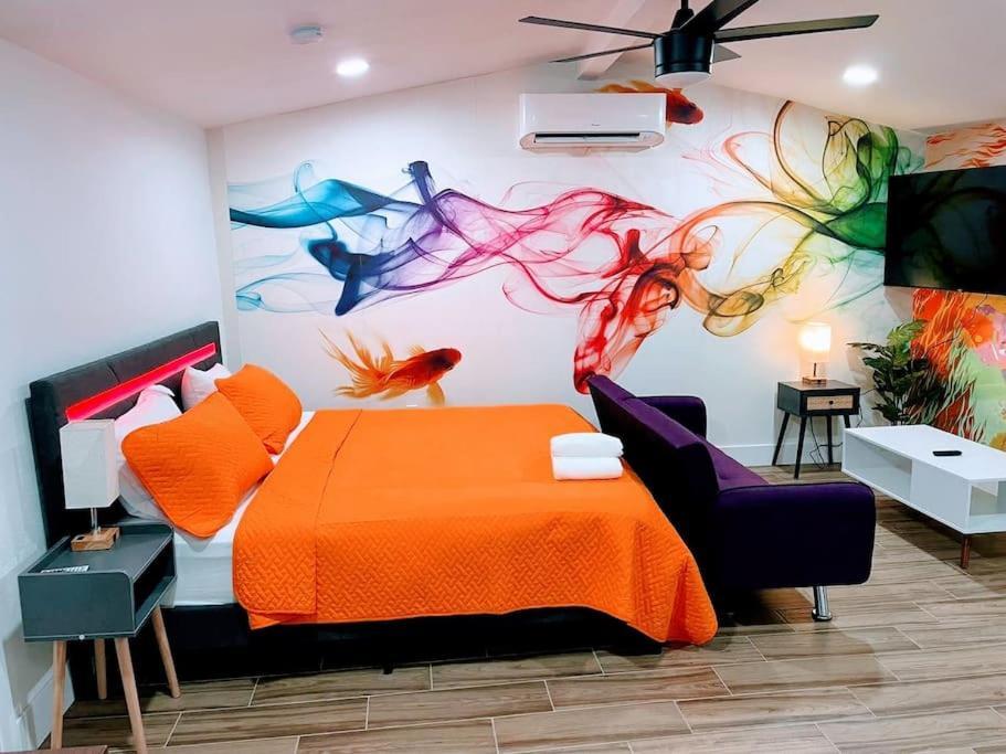 Phoenix Retreat - Studio With King Bed - 10 Min From Airp - Unit C Bagian luar foto