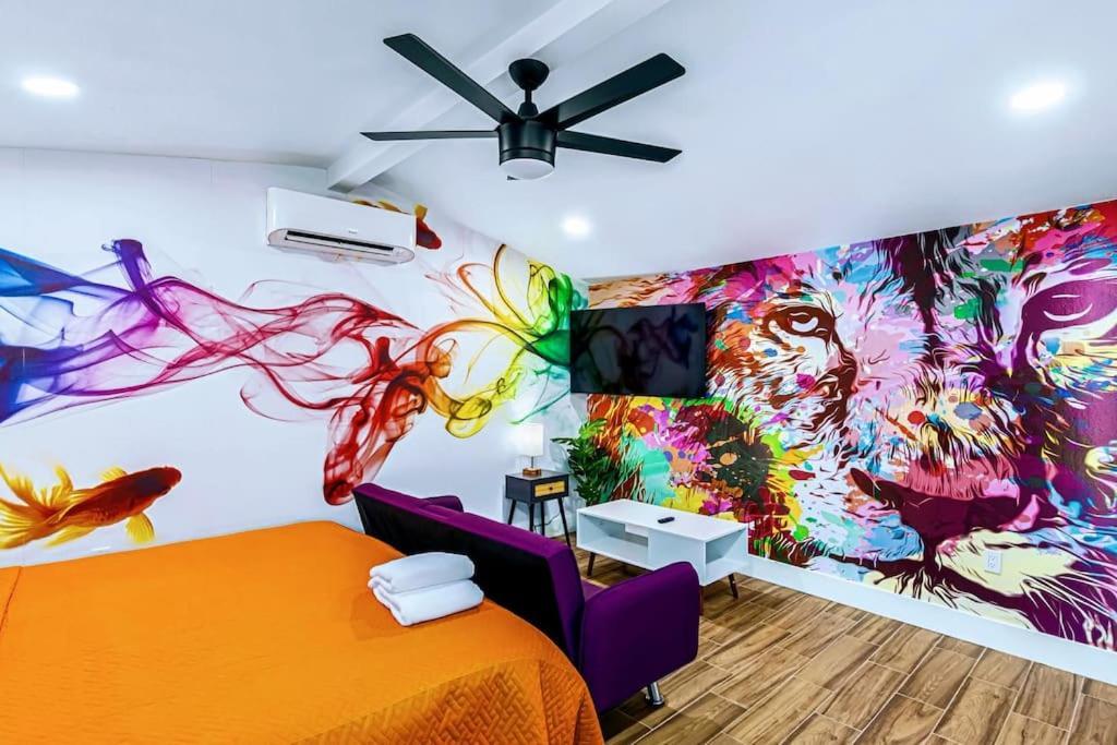 Phoenix Retreat - Studio With King Bed - 10 Min From Airp - Unit C Bagian luar foto